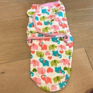 Swaddle me Velcro swaddle size small
